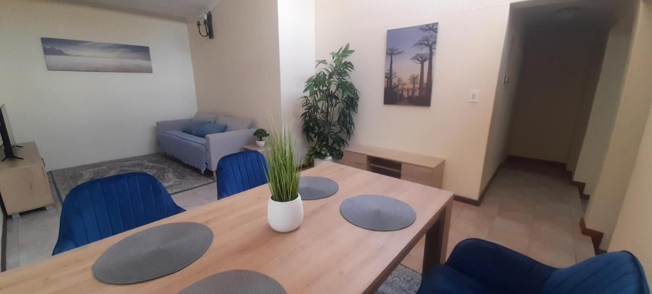 Impala Suite -Entire Unit- 2 Bedroom With 1 Ensuite Bathroom ليديسميث المظهر الخارجي الصورة