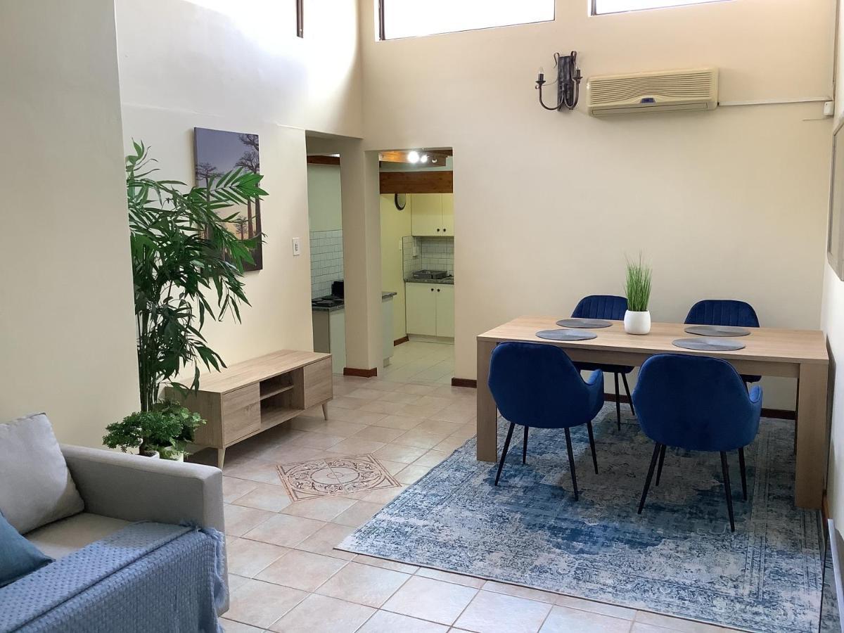 Impala Suite -Entire Unit- 2 Bedroom With 1 Ensuite Bathroom ليديسميث المظهر الخارجي الصورة